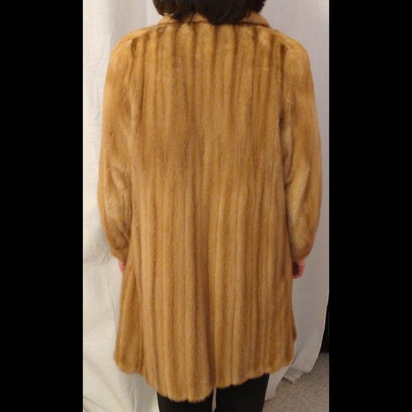 Women's vintage fur coat - Picture 3 of 7